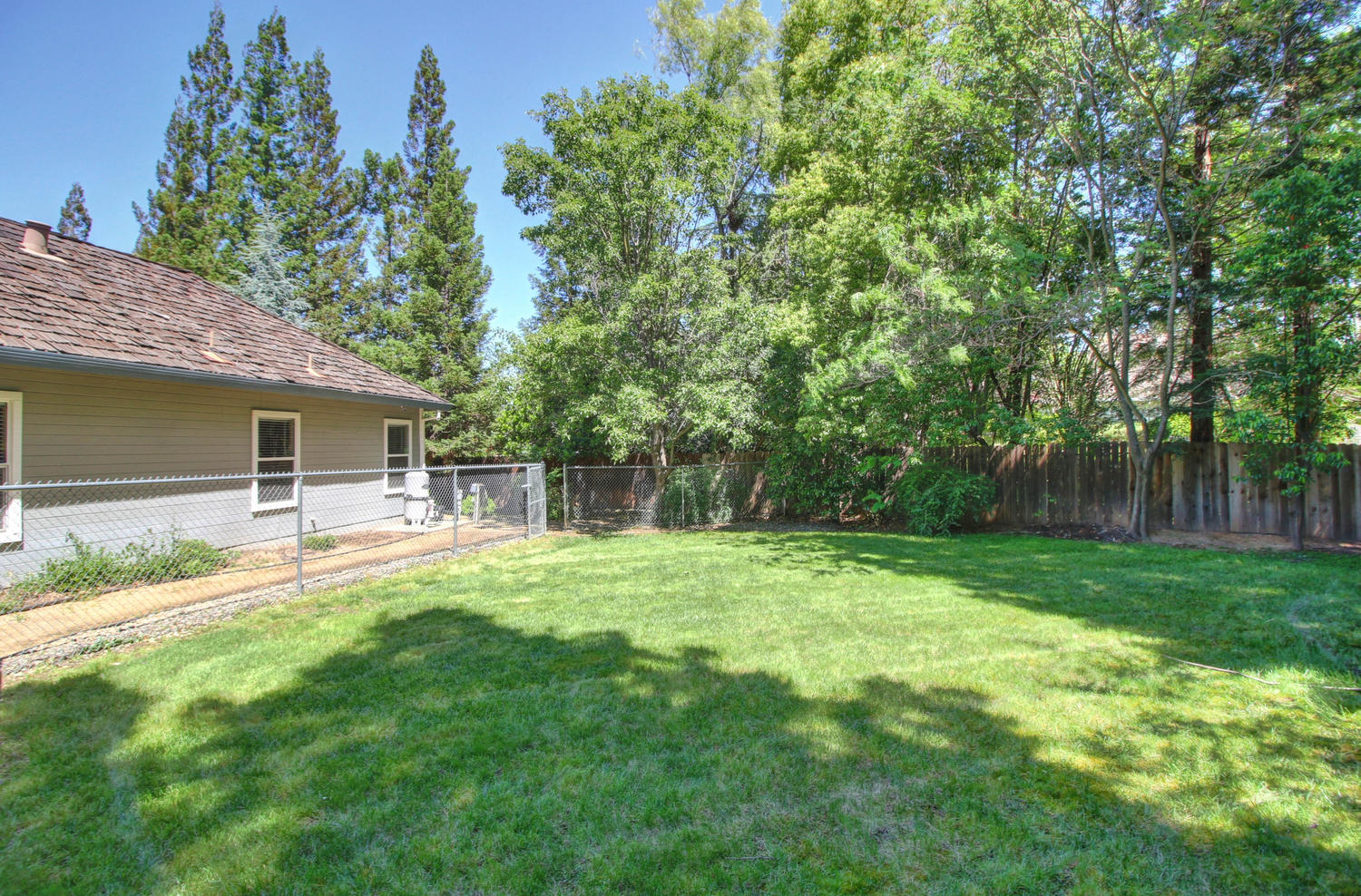 3594 Old Country Ct Roseville-large-041-41-41-1500x988-72dpi